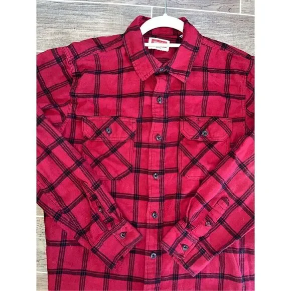 Red Plaid! Wrangler red plaid shirt sz med long sleeve - Picture 16 of 16